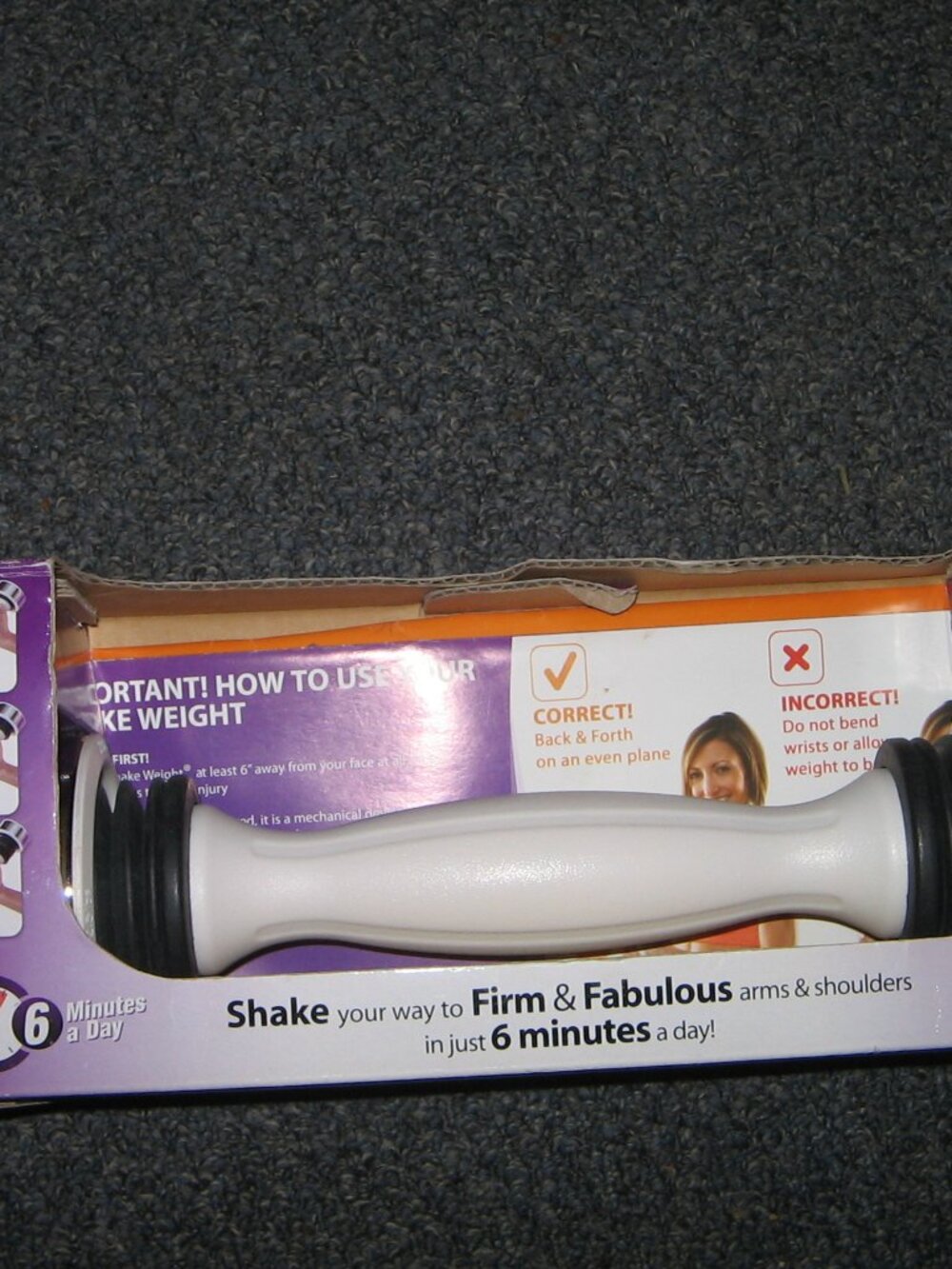 Shake Weight 2.5lb Dumbell Still in box,no dvd, but NEW! Bye Bye Batwings!
